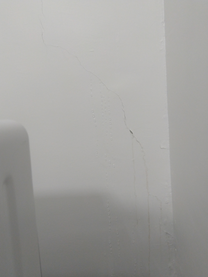 牆壁漏水窗邊滲水 Gquhm