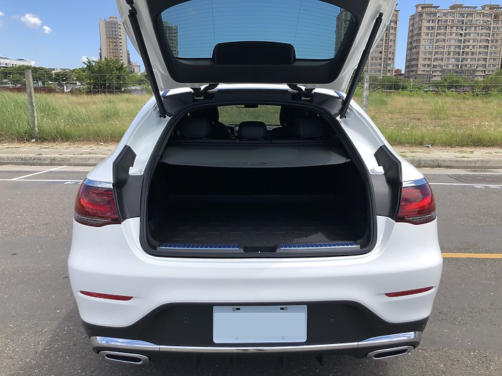 Glc 200 Coupe開箱德系美型跑旅入門之選 Mercedes Benz Jvvx