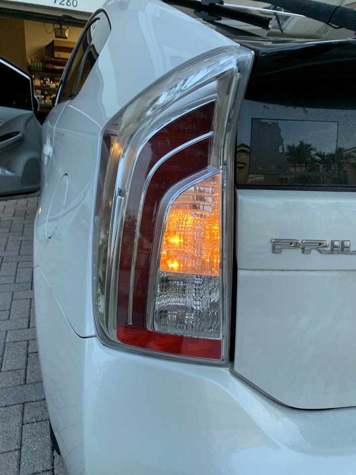 2013 prius three driver side brake light not working