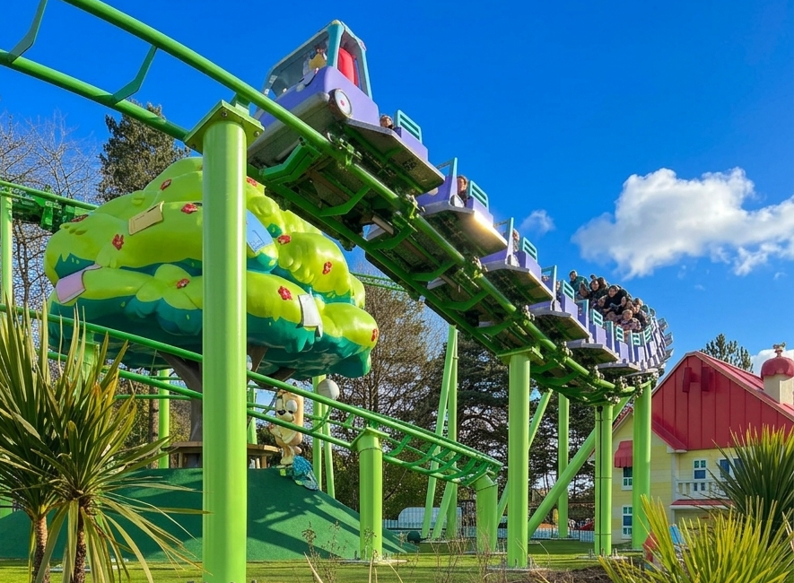 Bluey the Ride: Here Come the Grannies! rollercoaster