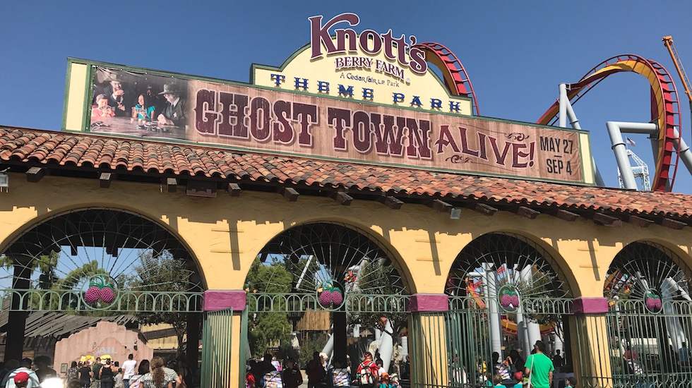 Knott's scary farm will return in 2022 for its 49th year with frightening new scares. Knott S Berry Farm Releases Full Lineup Of Fun For 2022