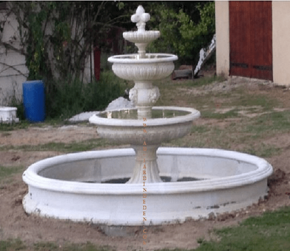 Pompe fontaine castorama awesome awesome fontaine de jardin pierre . Fontaines En Pierre Reconstituee Rhone Alpes A Au Jardin D Eden