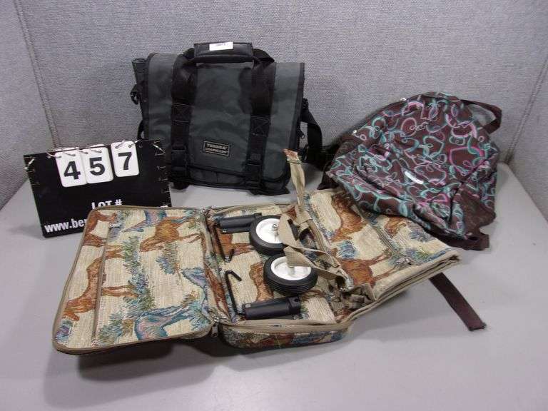 Lot: (3) backpackm tubdra chameleon computer briefcase & traveling