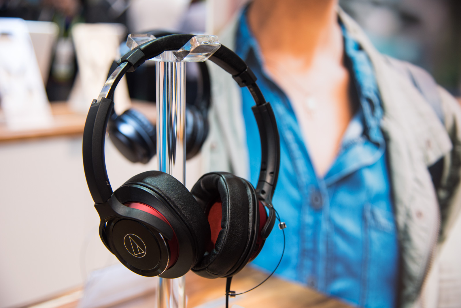 Audio-Technica's Flagship $2k Headphone & AT-LP7