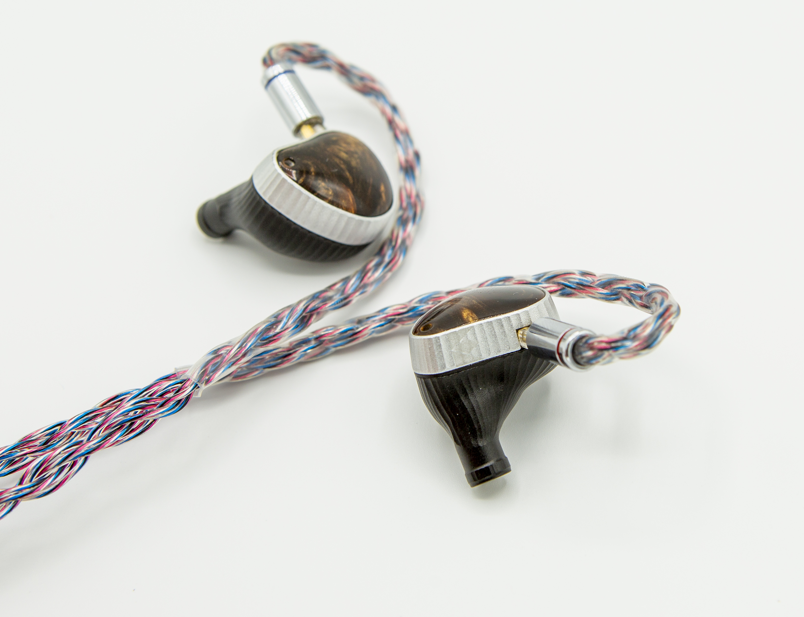 Noble Audio SULTAN リケーブル付き Noble Audio Sultan Review - Audio Rabbit Hole