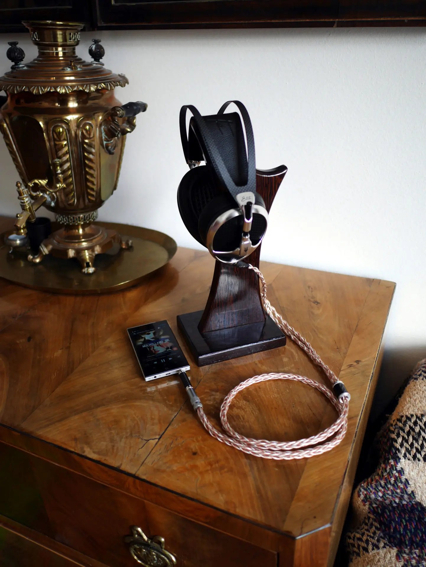 Meze Elite Review (with Arctic Cables Grandis) - Audio Rabbit Hole