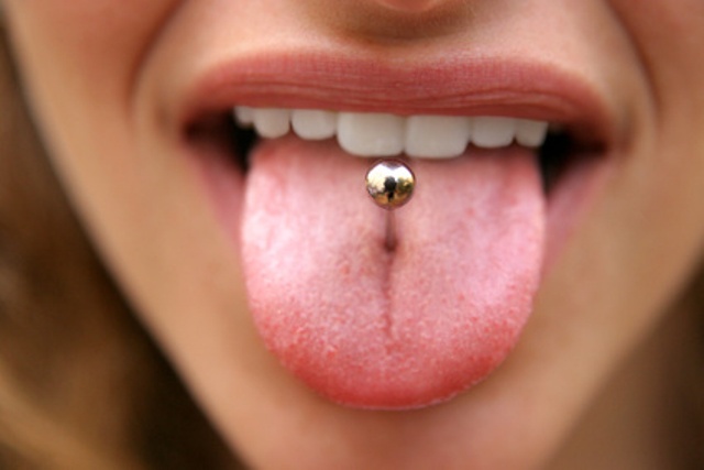 Piercing langue classique