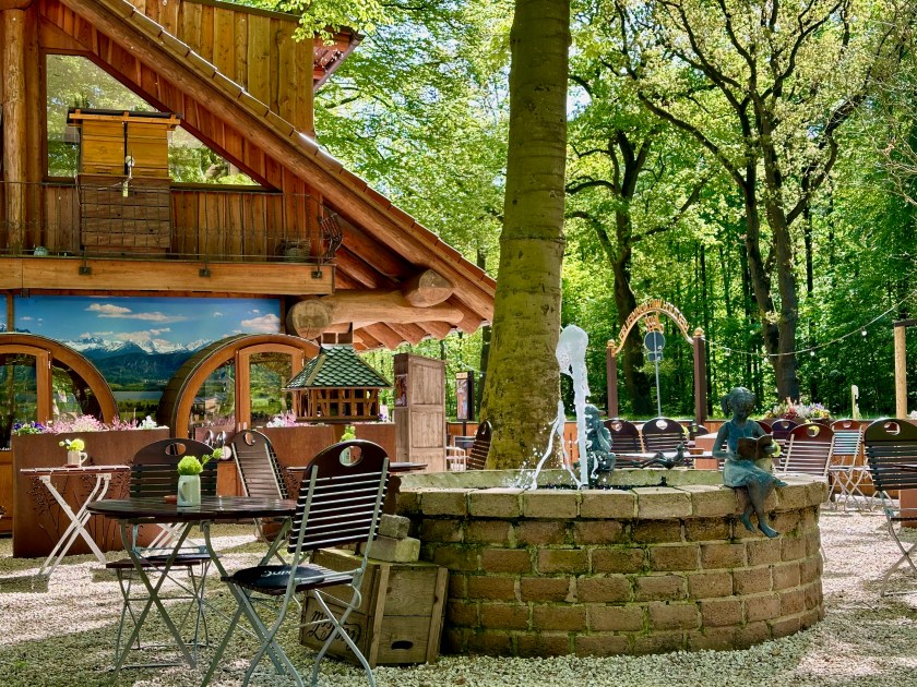 Pause im Erlebnisbiergarten Jupp am Halterner Stausee – E-Bike Tour Rhein Ruhr Lippe Maas