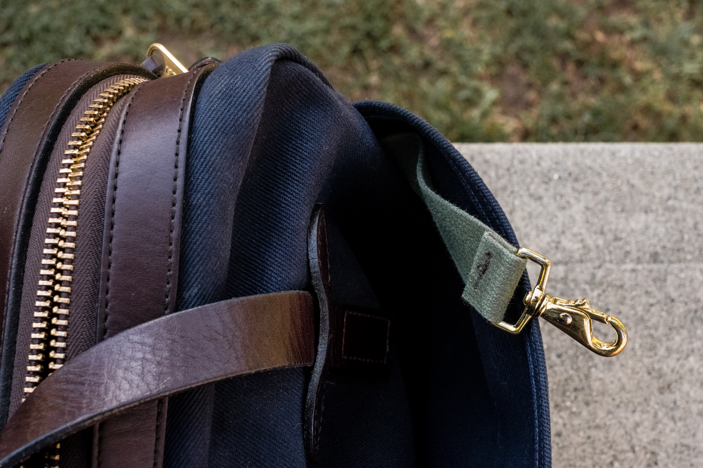 FILSON 257 USA製 2013年 コンピューター　廃盤 タン 旧タグ Filson 257 Briefcase Model Then and Now – Aun Tay