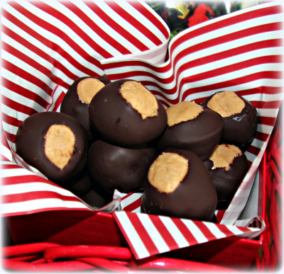 Buckeyes, How to Make - Step by step instructions at AuntieChatter.com