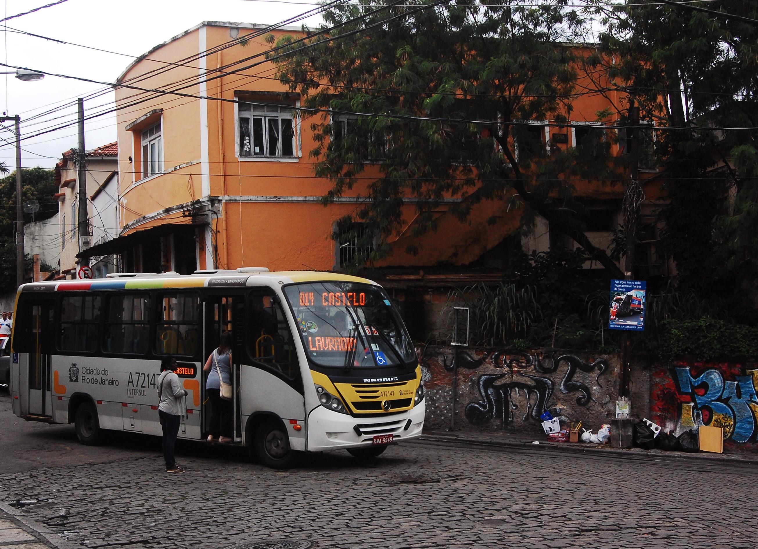 Pare de Onibus