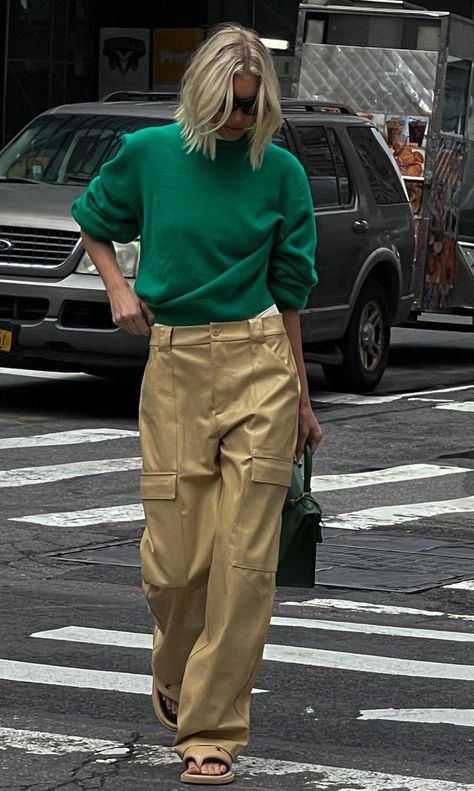 Cargo Coolness: Your Ultimate Guide to the Cargo Pants Trend