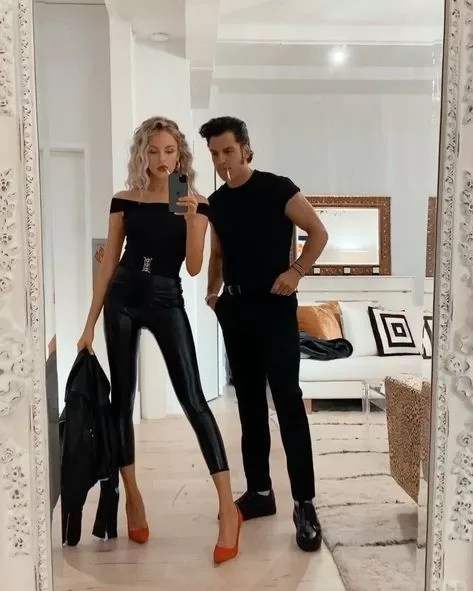 Duo Delight: 30 Unique Halloween Costume Ideas for Besties and More