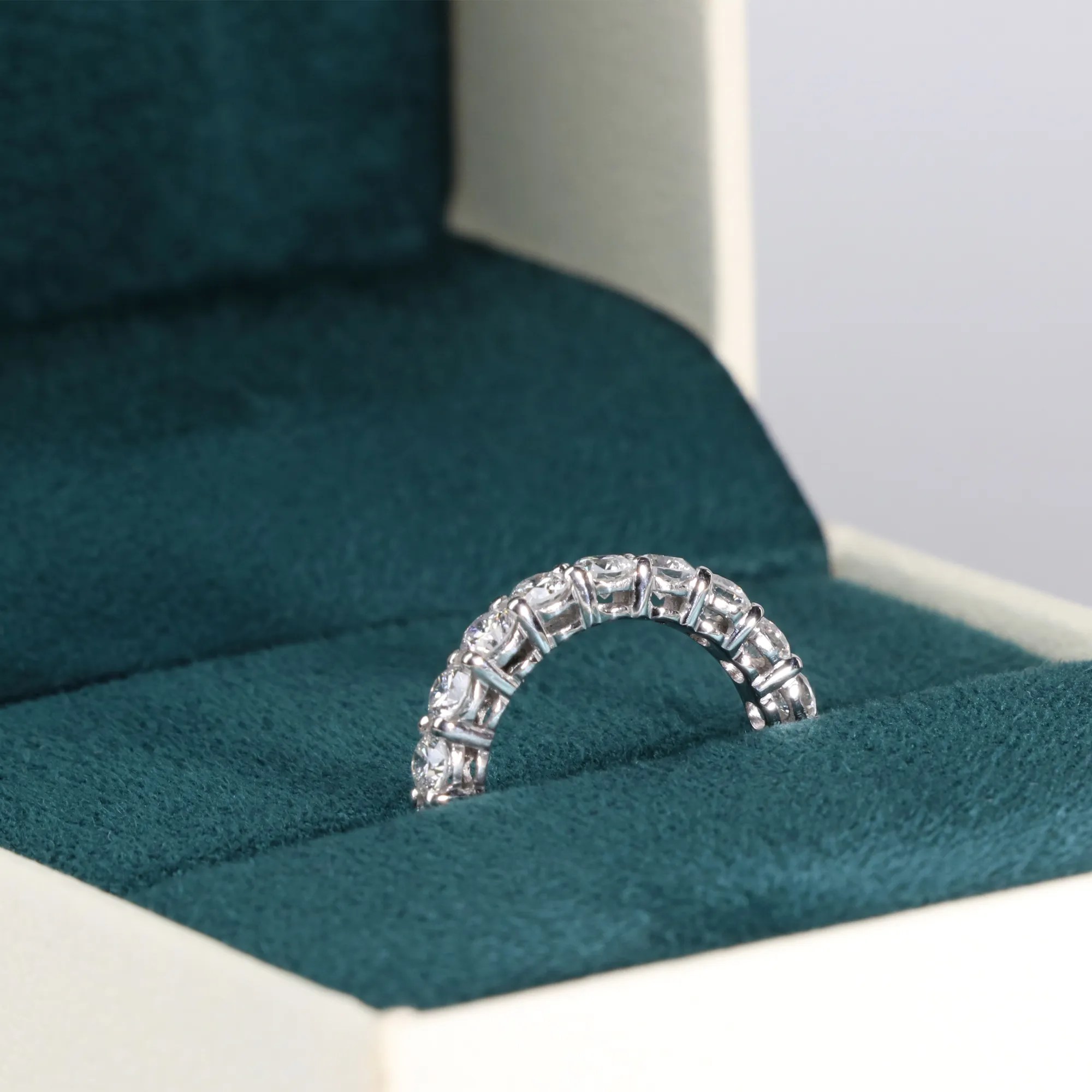 alianca-diamante-ouro-18k