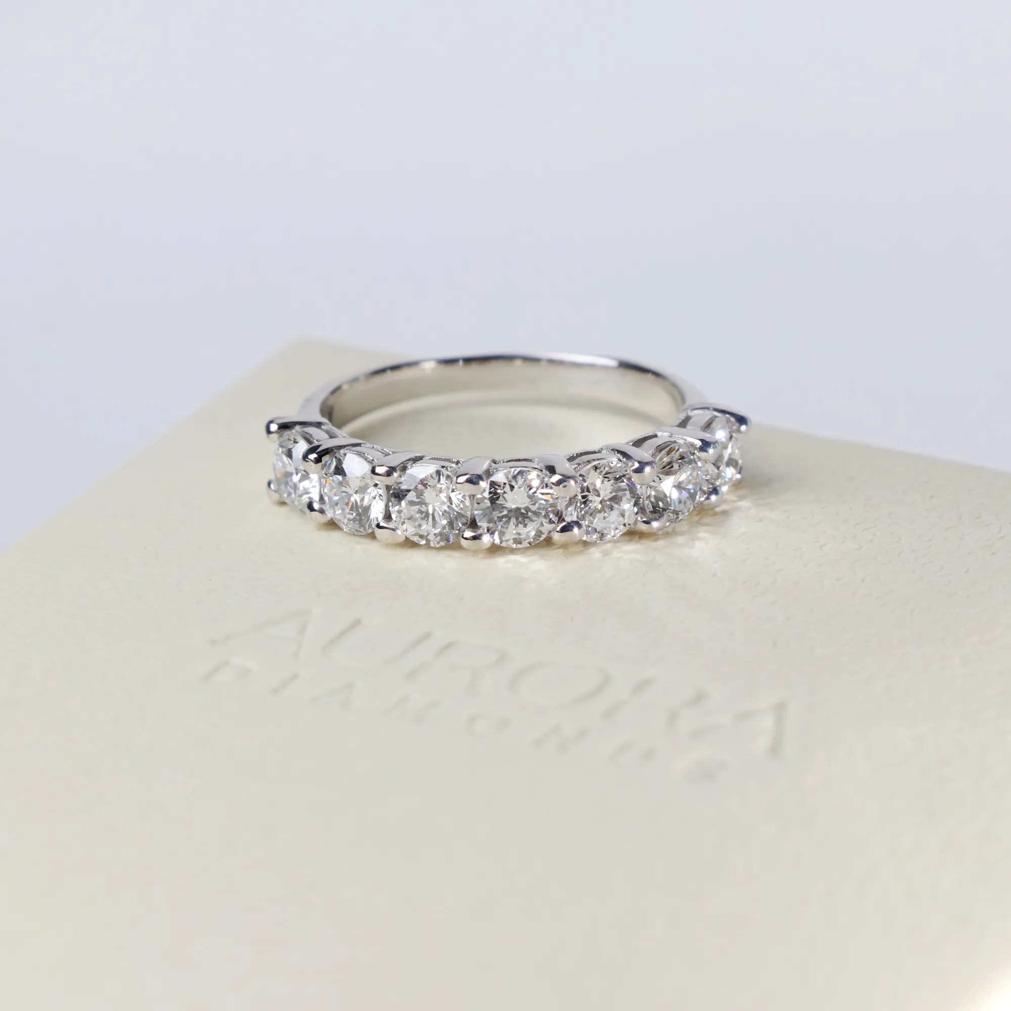 meia-alianca-diamante-ouro-18k