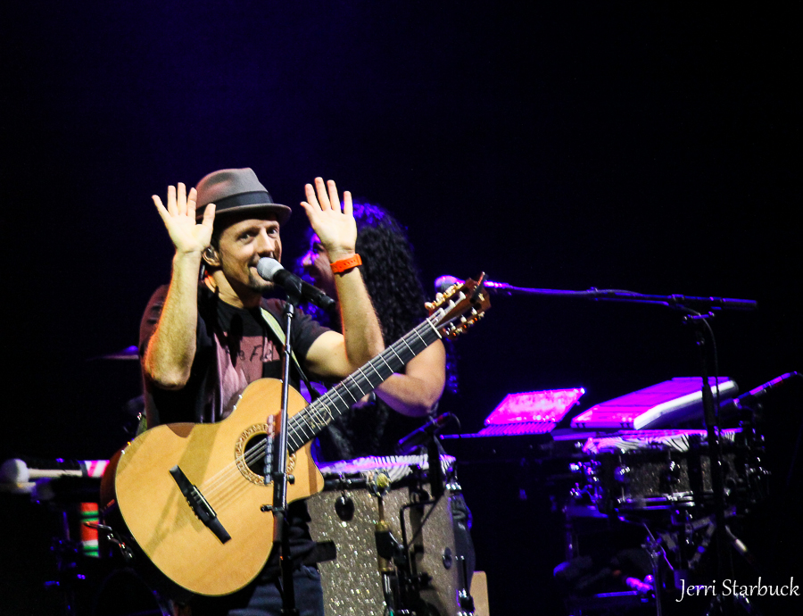 Jason Mraz Performs in Austin