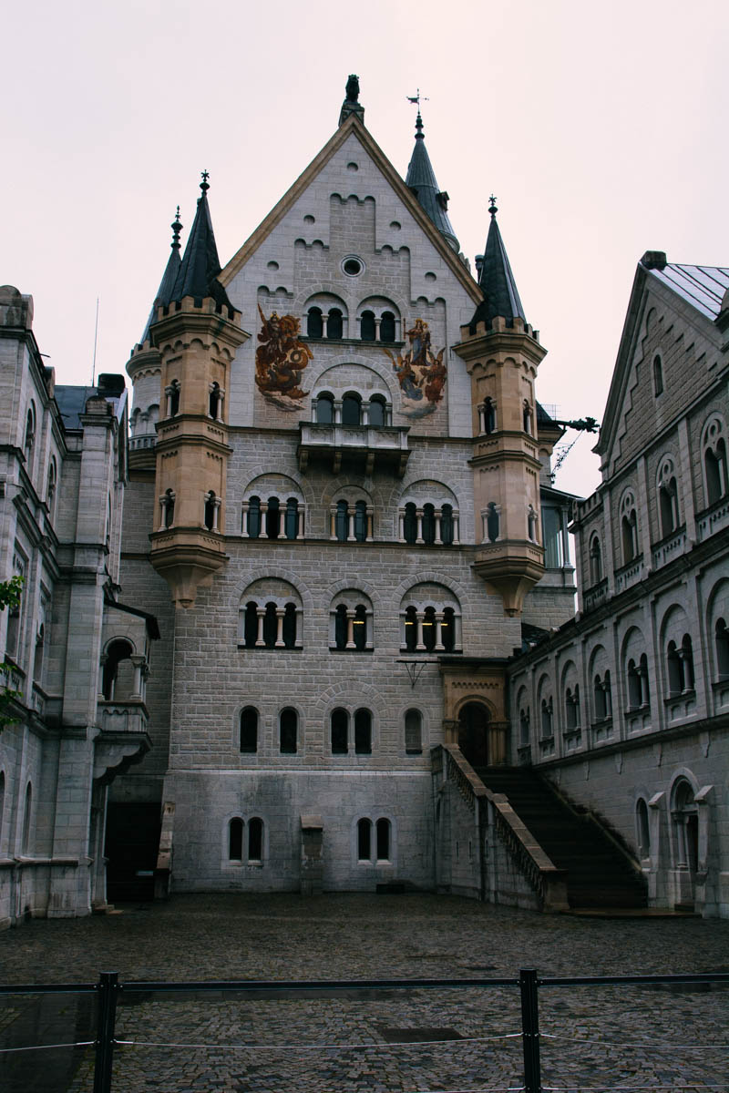 Neuschwanstein courtyard