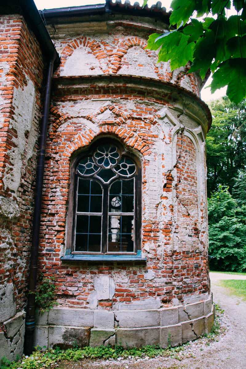 The Magdalenenklause – a faux ruin for retreat and meditation, erected between 1725 and 1728