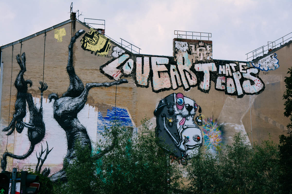 Belgian Street Artist Roa paints animals found in the area of the mural