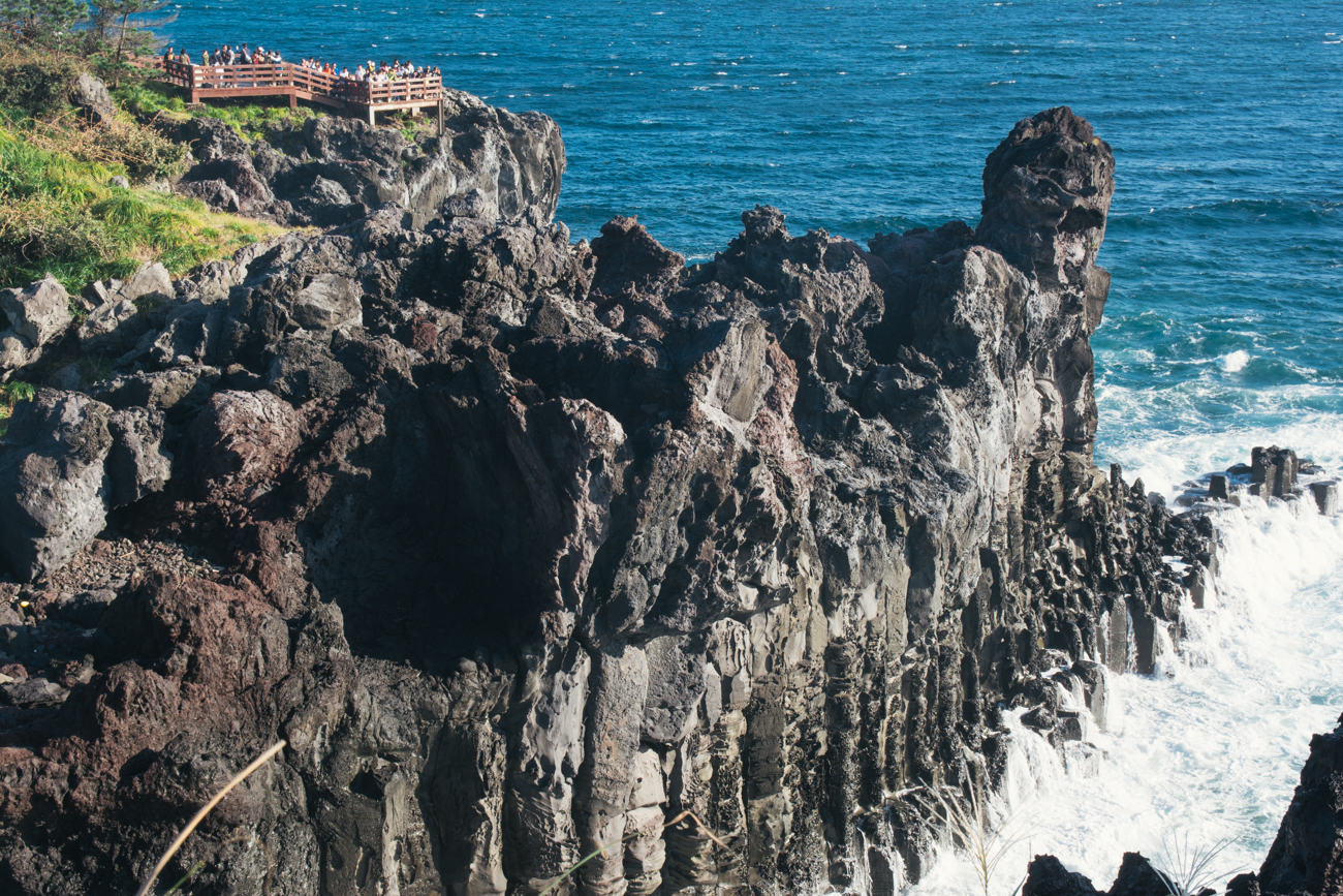 Daepo Jusangjeolli Cliff