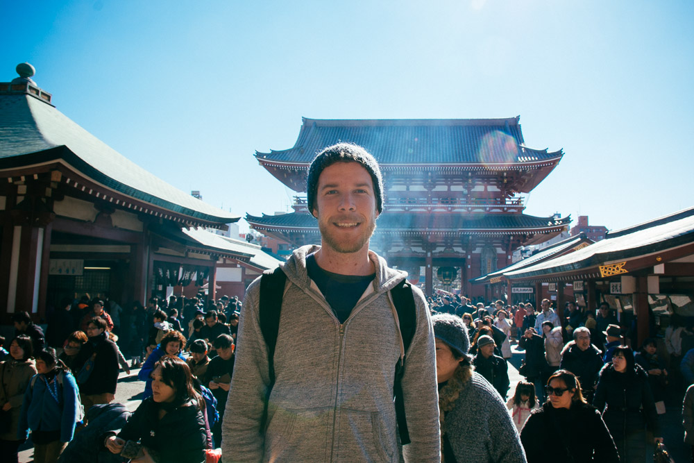 Me in front of Hozōmon