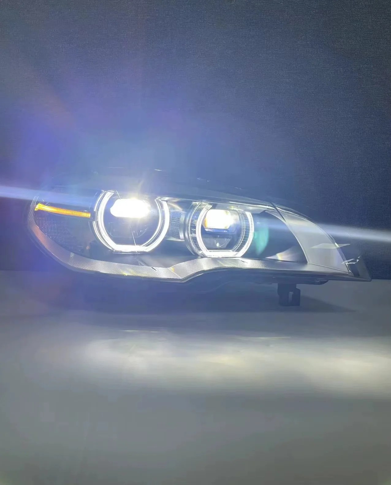 Modifikuoti Bmw X5 E70 priekiniai žibintai