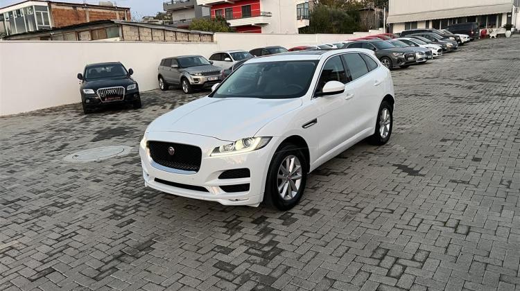 Jaguar F-Pace 2.0 Nafte -16