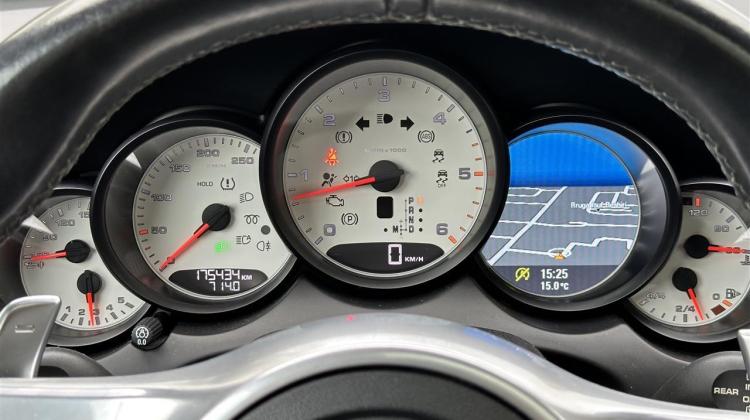 Porsche Cayenne S ??4.2 NAFT??