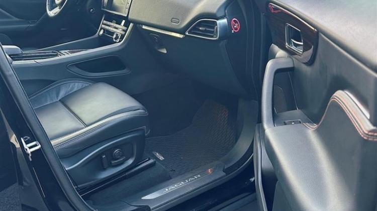 Shitet Jaguar F pace 2018