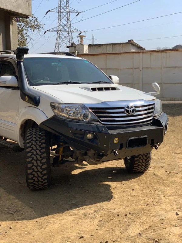 BAT 4WD Front Metal Offroad Bumper for Toyota Fortuner