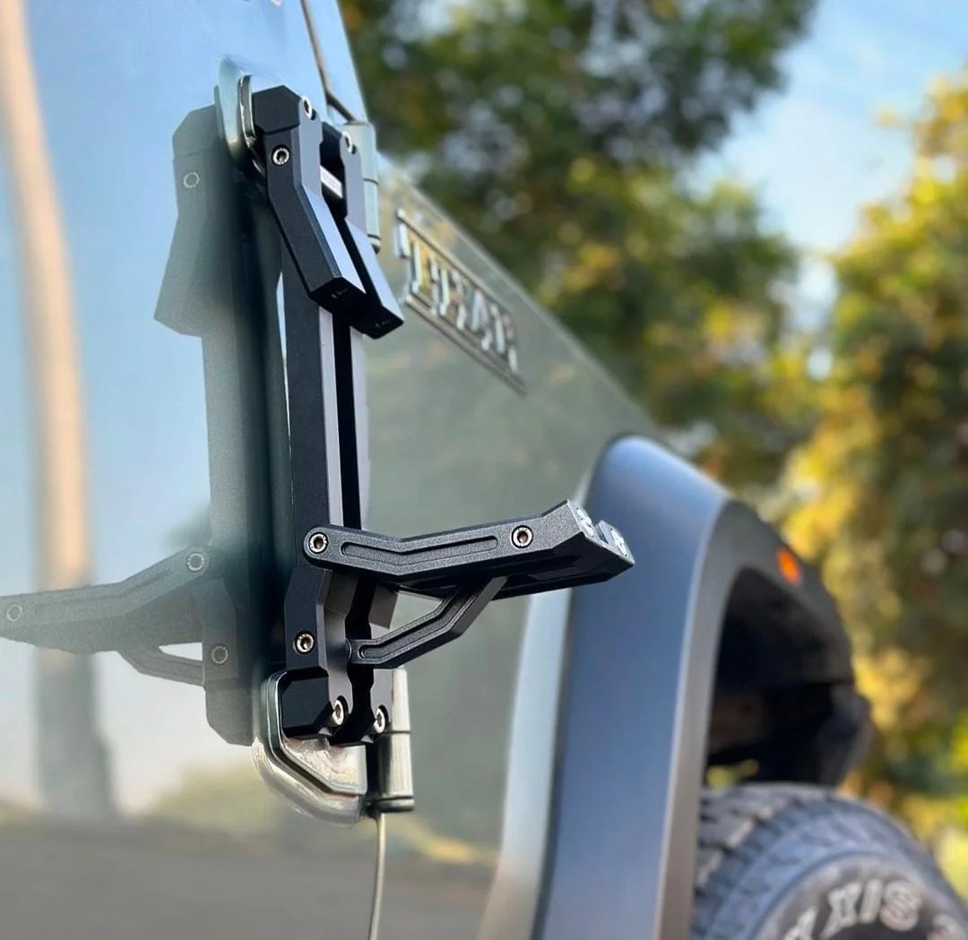 ProMan New Door Step Hinge for Thar 2020-2024