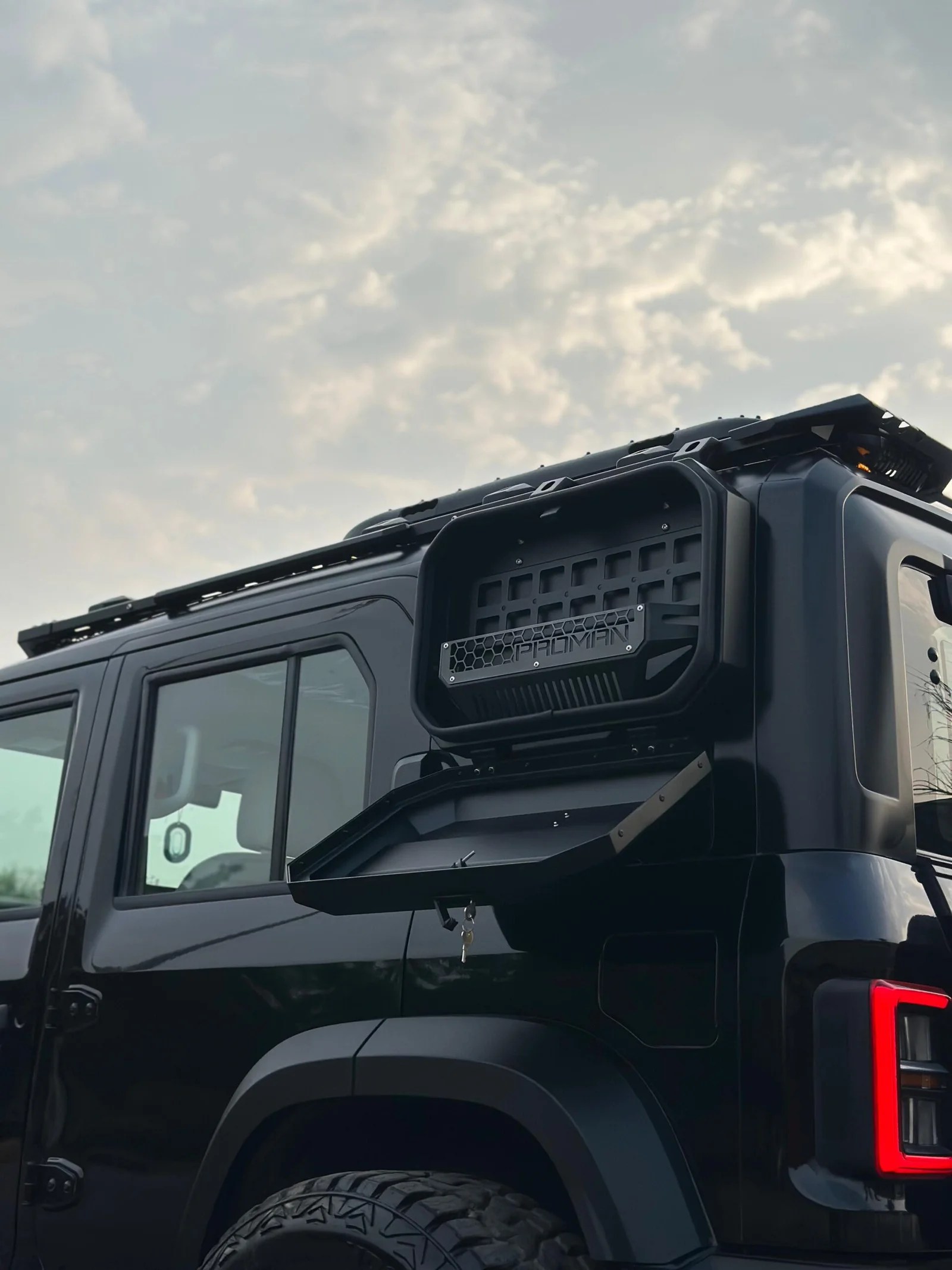 Proman Aluminium Side Box – Lockable Storage for Recovery Gear