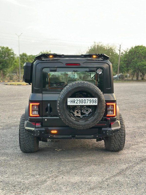 Proman Roof Spoiler with Signature Lights – Bolt-On