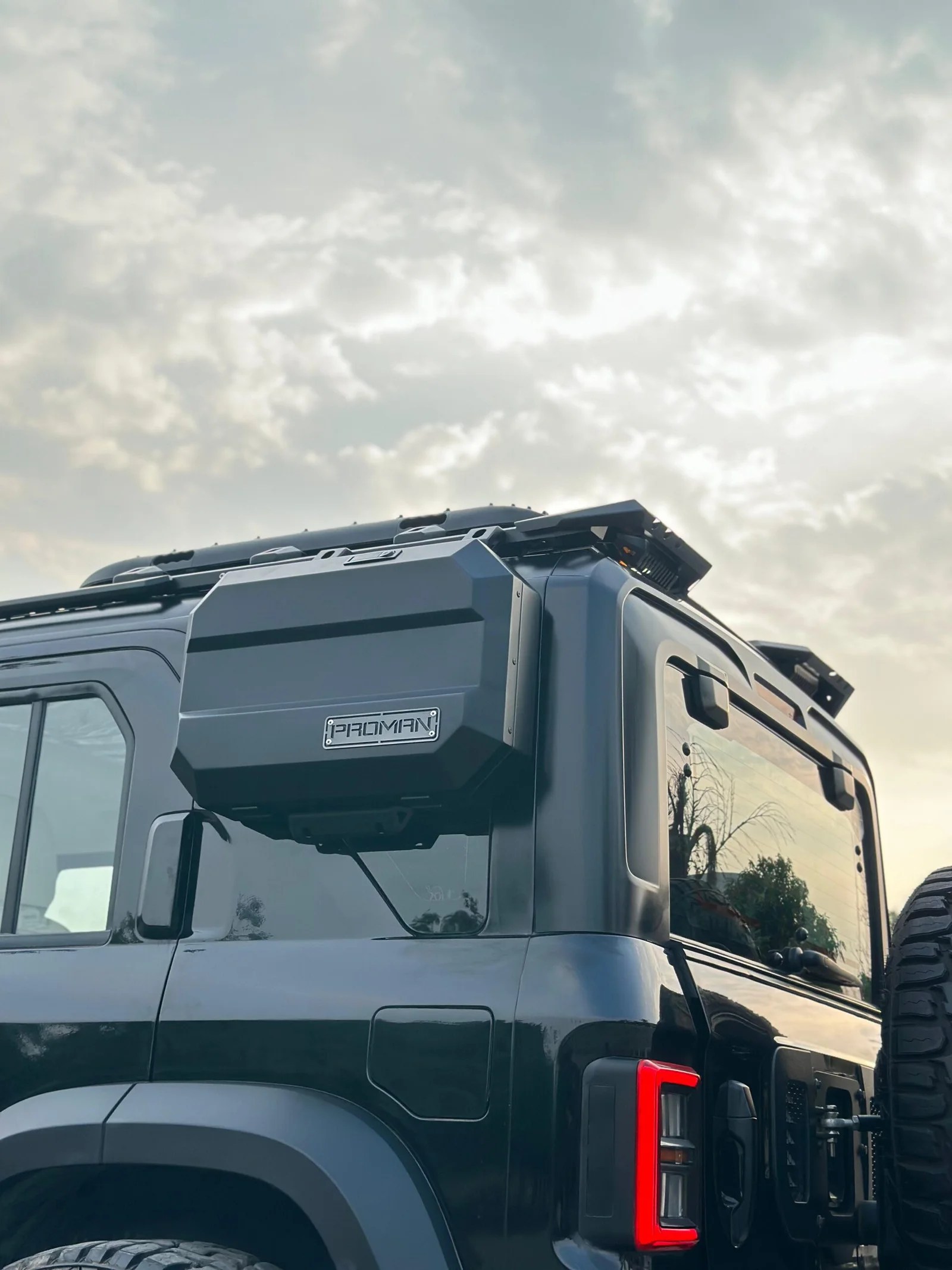 Proman Roof Spoiler with Signature Lights – Bolt-On