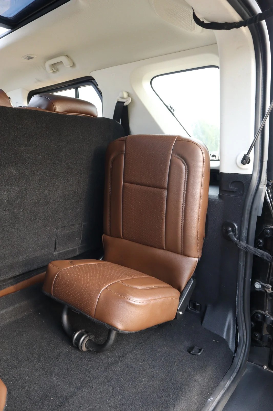 Thar Roxx Bimbra Parallel Seats | Foldable Rear