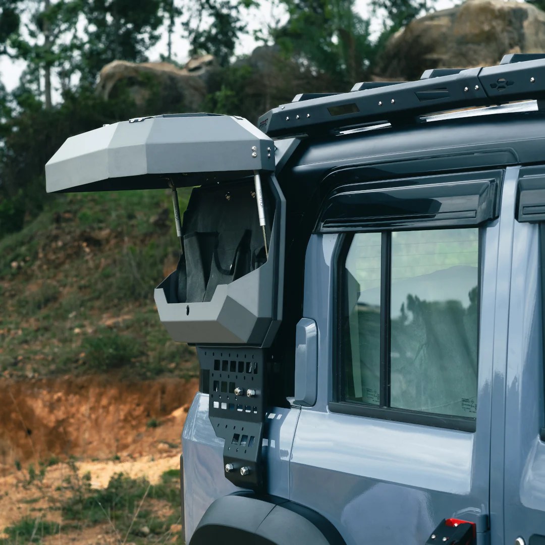 Utility Box and Ladder – Mahindra Thar Roxx