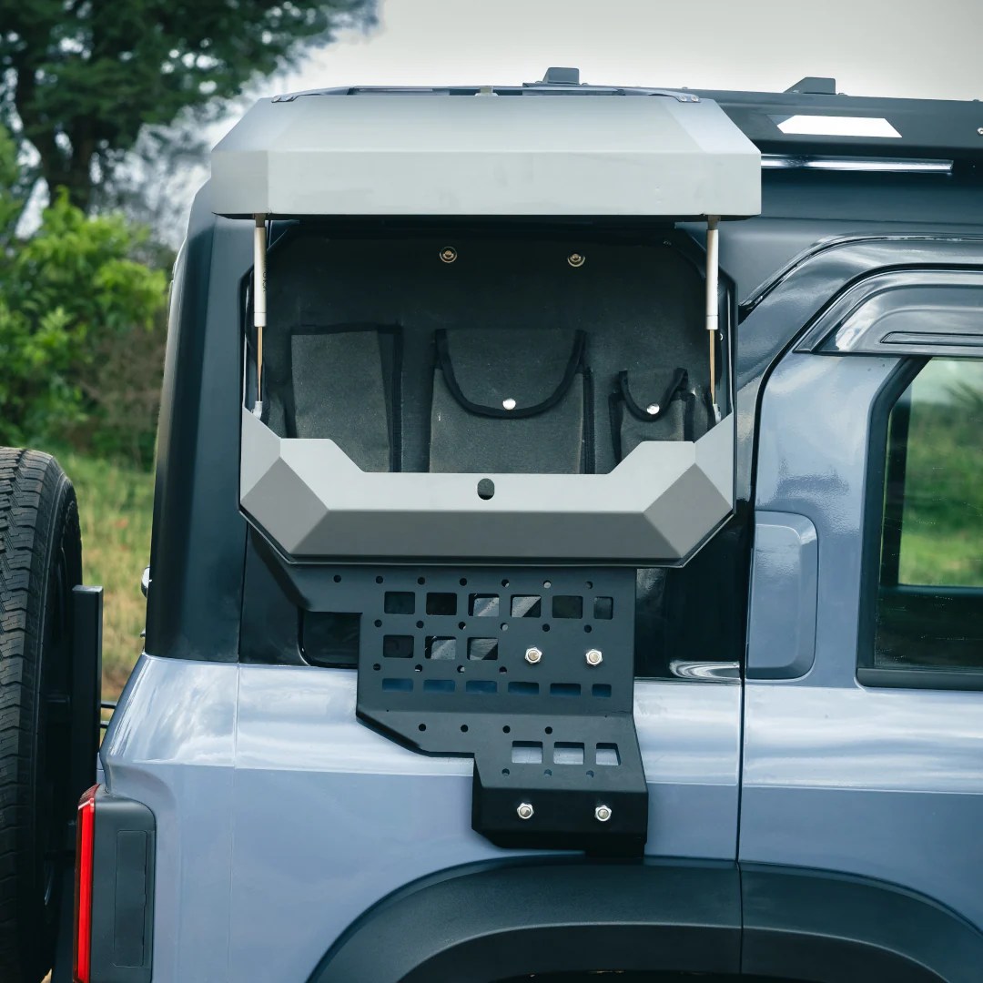 Utility Box and Ladder – Mahindra Thar Roxx