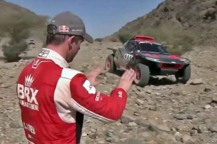 Dakar 2024: Qué dijo Carlos Sainz tras quedar a tiro de ganar un nuevo Touareg