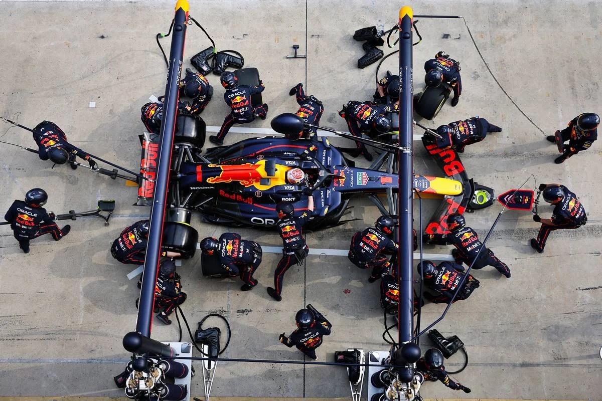 cuanto pagó red bull en indemnizaciones