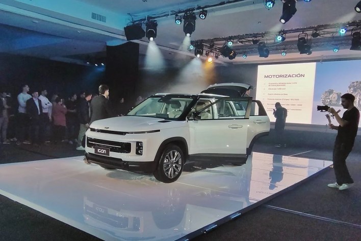 Geely Icon