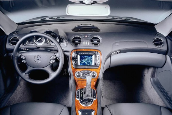 Mercedes-Benz SL R 230