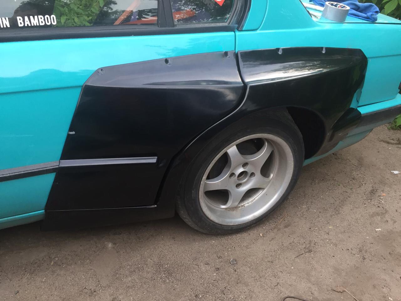 Bmw e30 4-door (sedan/touring) full wide body kit