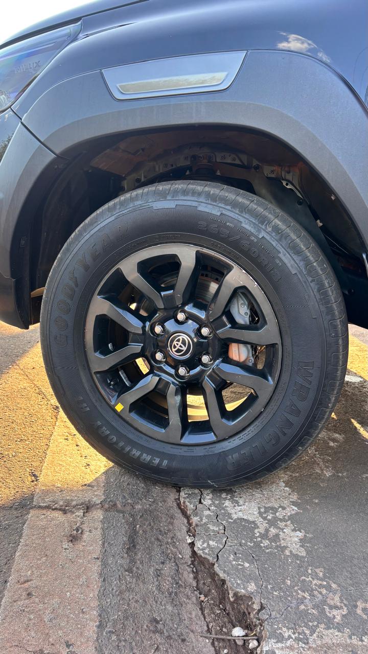 HILUX CONQUEST 4X4