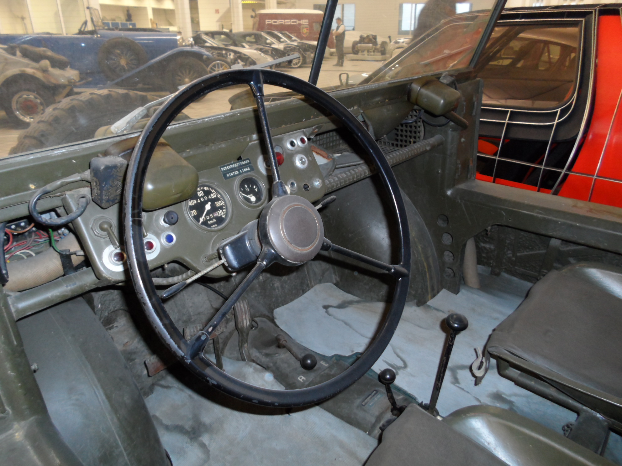 Depot des Porsche-Museums. Foto: Rudolf Huber