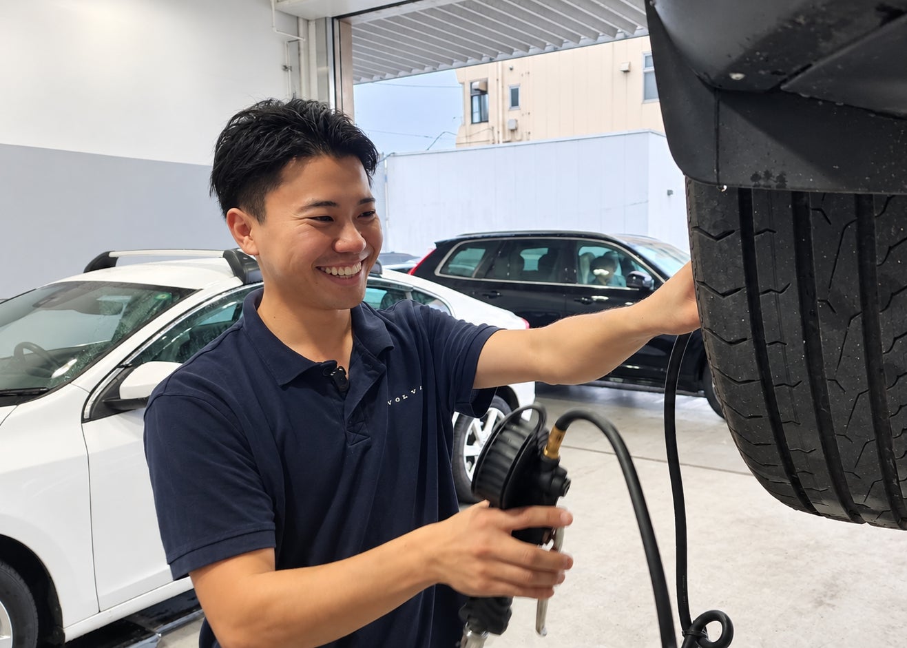 タイヤ専業店「ビーライン飯塚筑穂店」新規オープン