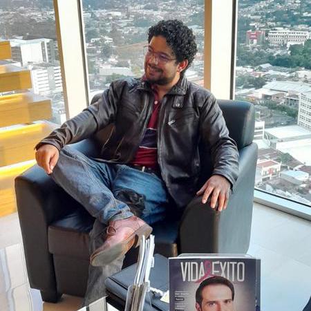 Github Josmiga Social Links Profile Main - Mobile Gradient Photos for Desktop