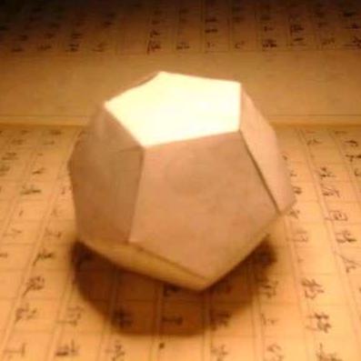 Facheng Yu - Minimal Designs - Creative Retina Collection