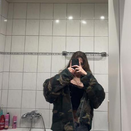 Charlenelow Charlene Low Github - Premium Light Picture - Mobile