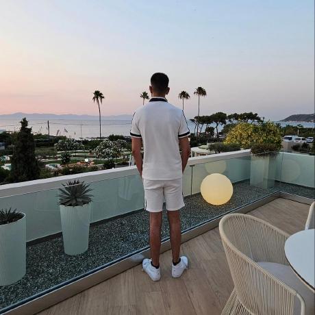 Tarannagra Taran Nagra Github - Creative Minimal Illustration - Desktop