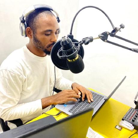 Github Wyeben Punch Assessment - Premium Dark Texture - Ultra HD